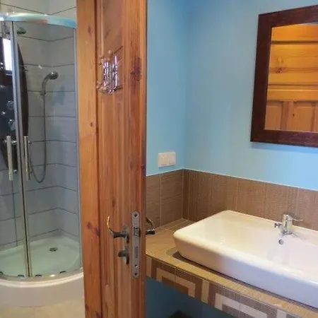 Apartment In Masuria With Private Pond 度假居