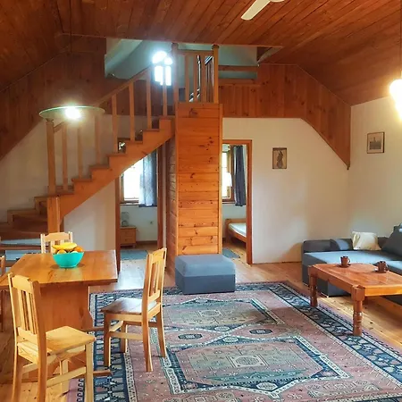 Apartment In Masuria With Private Pond 度假居